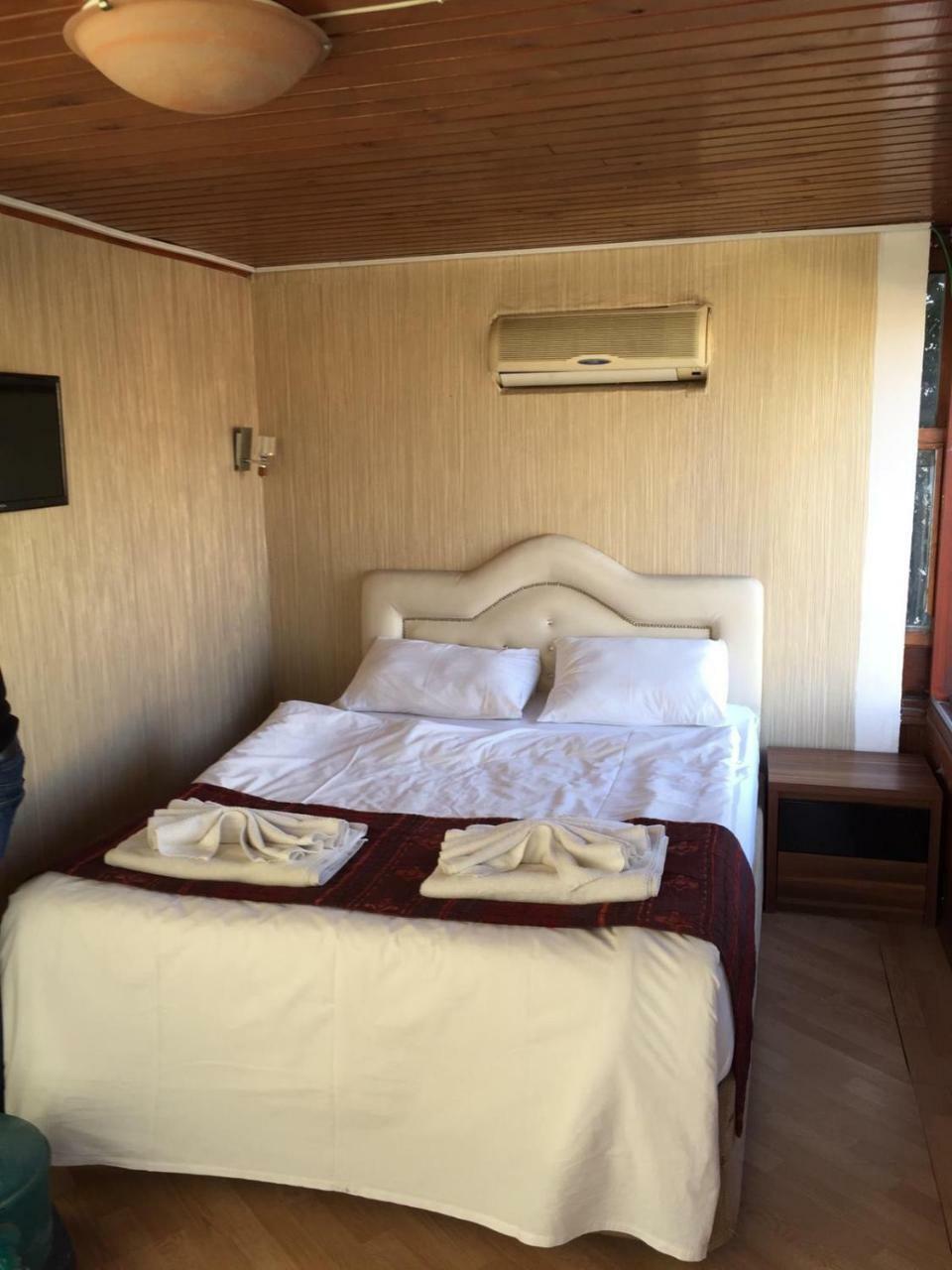 Divan Wooden Guesthouse 伊斯坦布尔 外观 照片
